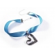Blaues Kropfband mit filigranen Trachtenherz in silberfarben - Trachtenschmuck Dirndlschmuck
