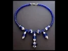 Kobaltblau-silbernes kurzes Collier aus Kristallglas