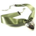 Halsband / Kropfband mit dicken silberfarbene Trachtenherz - Trachtenschmuck Dirndlschmuck