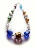 Halskette vom Schmuckset aus Collier und Armreif mit bunten und goldenen Kristallperlen